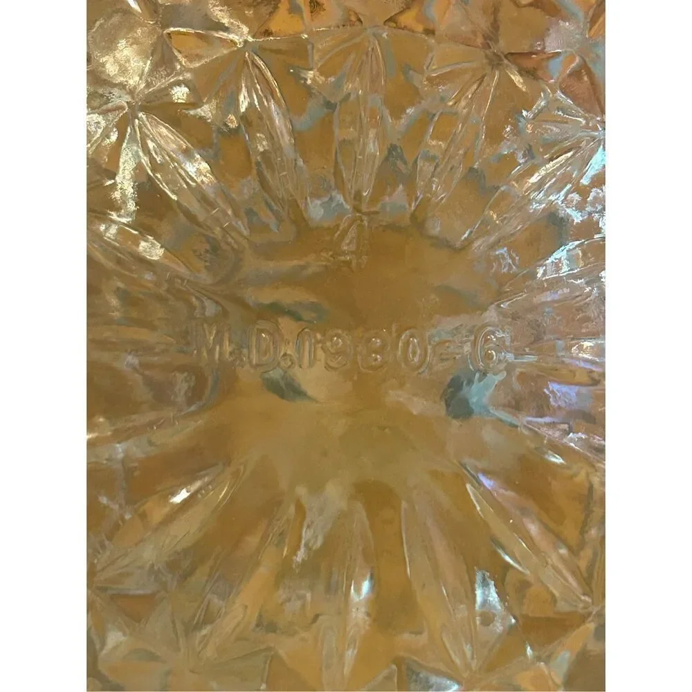 Vintage 1980 Mogan David Wine Co. Limited Ed. Collection Clear Decanter (5057)